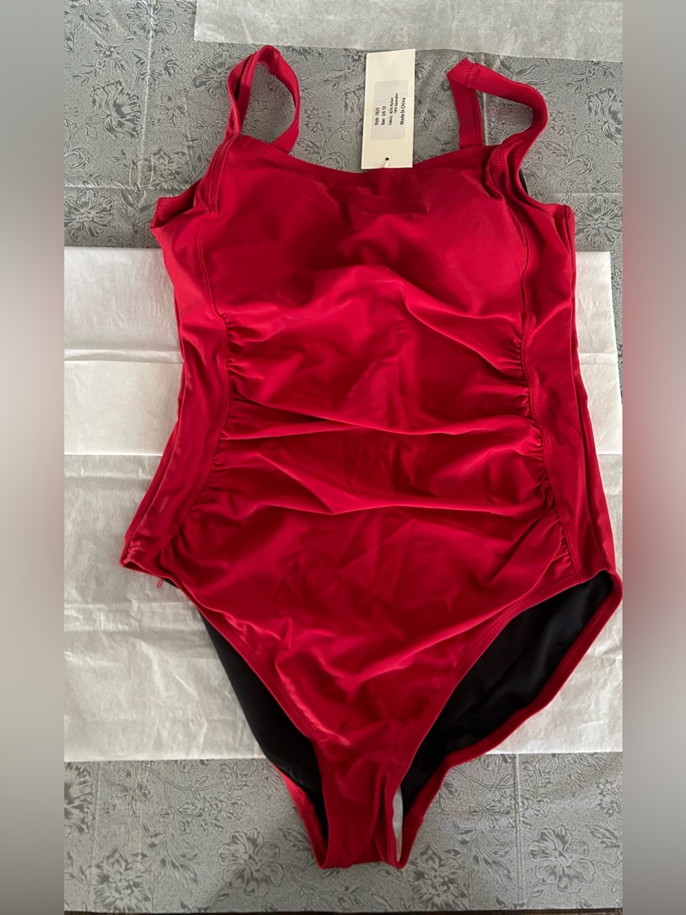 FIRPEARL  red one-piece ruched swimsuit a scoop neckline